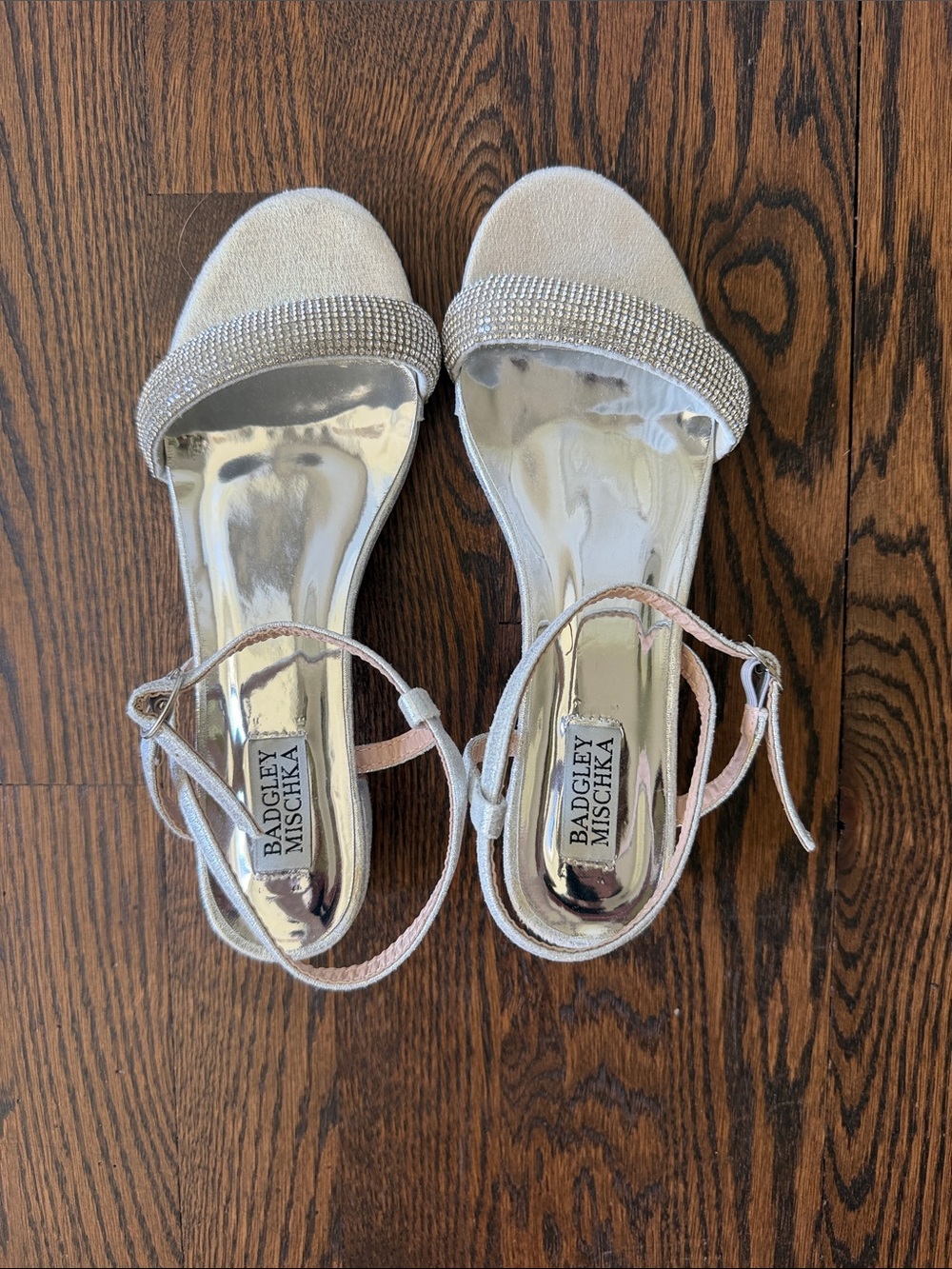 Badgley Mischka Girls Heels size 4
